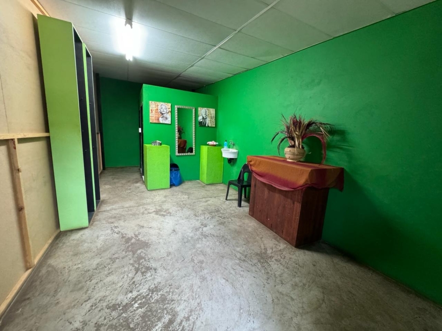 6 Bedroom Property for Sale in Hartbeespoort Rural North West